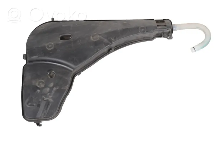 BMW X6M G06 F96 Lamp washer fluid tank 7499829