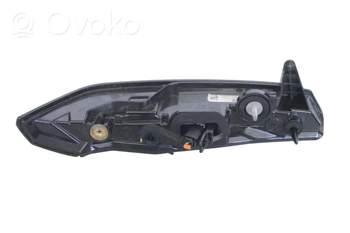 Citroen C4 III e-C4 Takaluukun takavalot 9831120680