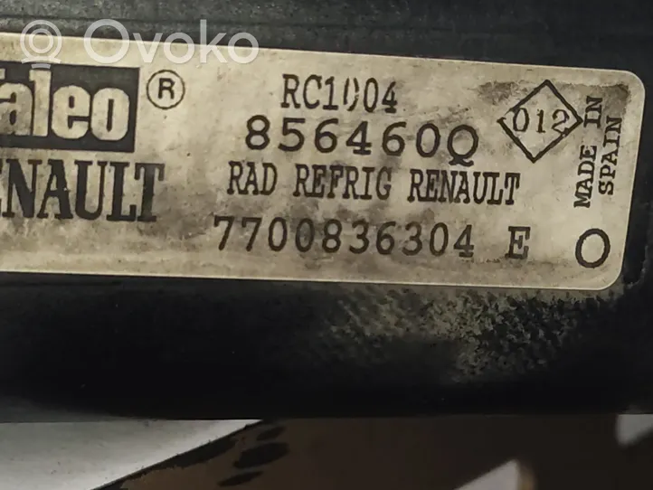 Renault Clio II Radiateur de refroidissement 7700836304