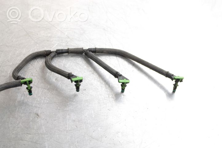 Ford Mondeo MK V Fuel injector supply line/pipe 