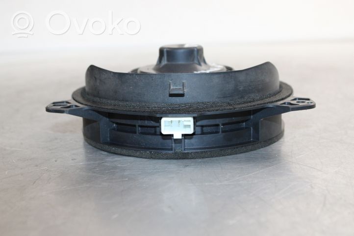 Toyota Auris E180 Takaoven kaiutin 861600D370