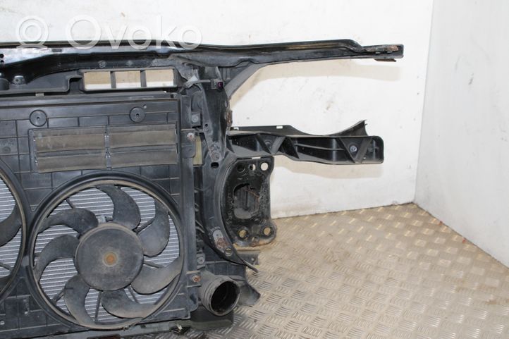 Volkswagen PASSAT B6 Radiatorių panelė (televizorius) 3C0010409J