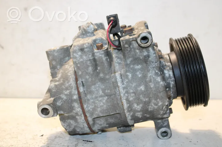 Audi A6 S6 C6 4F Ilmastointilaitteen kompressorin pumppu (A/C) 4F0260805M