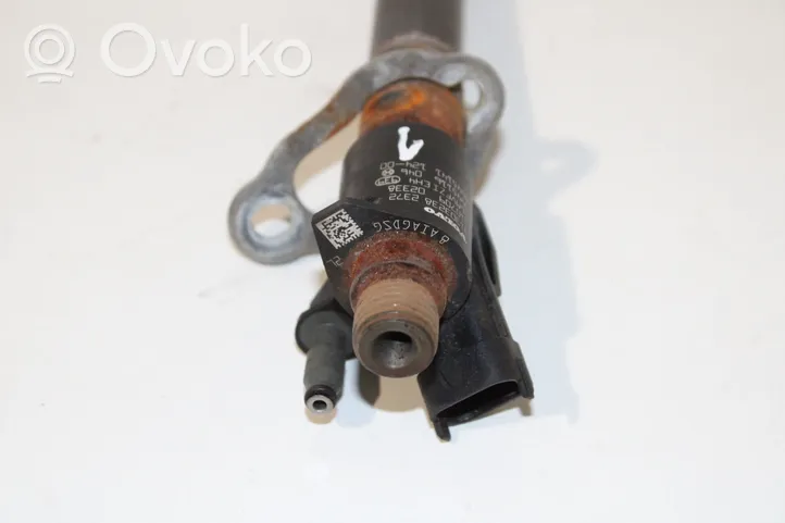 Volvo V60 Injecteur de carburant 31303238