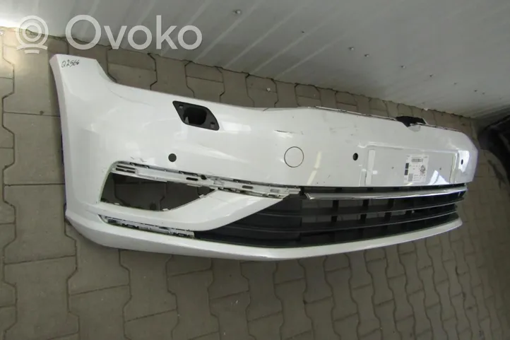 Volkswagen Golf VII Front bumper golf