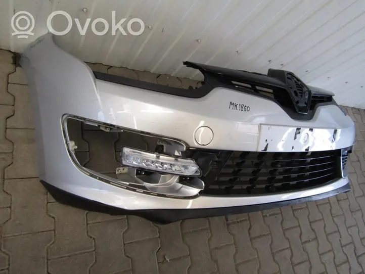 Renault Megane III Front bumper 620220055R