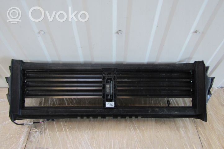 Audi A5 Prowadnica powietrza intercoolera 8W6122321