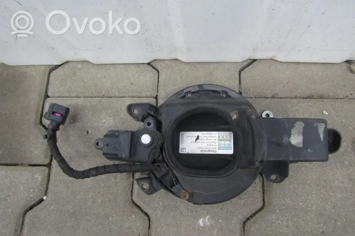 Volkswagen Golf VII Tubo e bocchettone per riempimento serbatoio del carburante 5GE853396