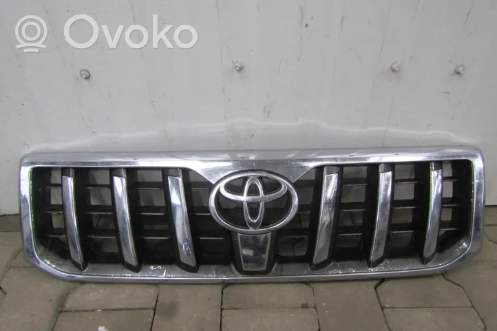 Toyota Land Cruiser (J200) Griglia anteriore 53111-60500