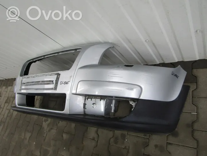 Volvo C30 Priekinis bamperis Zderzak