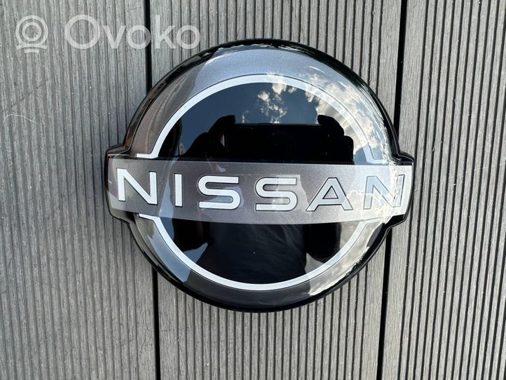 Nissan Qashqai J12 Ražotāja emblēma 628906US0A