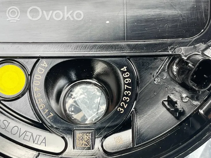 Volvo XC40 Mostrina con logo/emblema della casa automobilistica 32337964