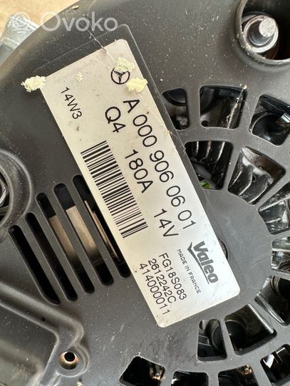 Mercedes-Benz C W204 Generator/alternator A0009060601