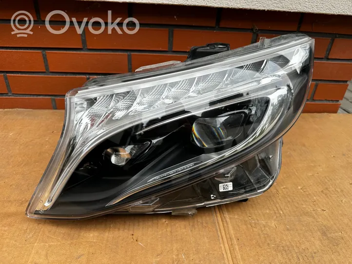 Mercedes-Benz Vito Viano W447 Lampa przednia A4479061401