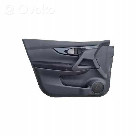 Nissan Qashqai Rivestimento del pannello della portiera anteriore 