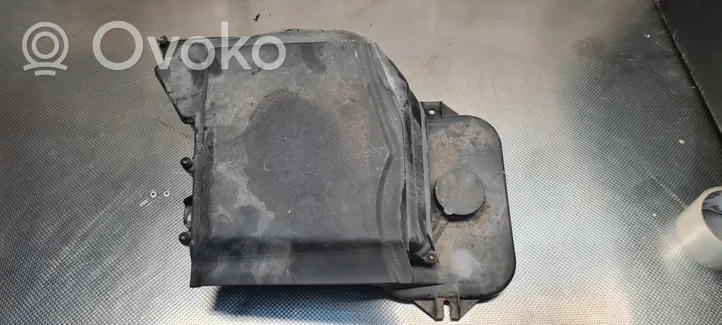 Audi A4 S4 B7 8E 8H Prowadnica powietrza intercoolera 8E1907613B