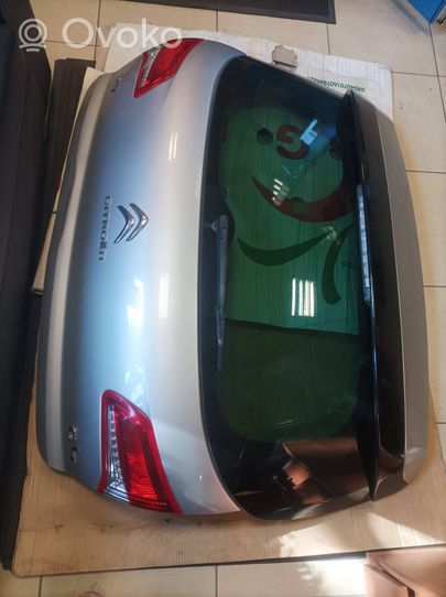 Citroen C4 II Takaluukun/tavaratilan kansi 