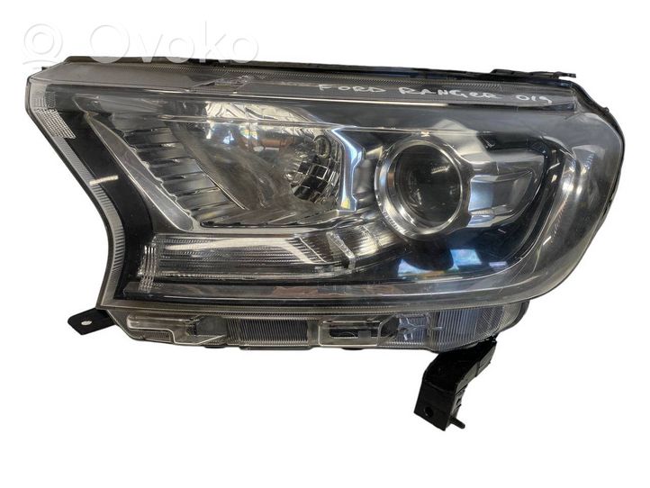 Ford Ranger Lampa przednia 6569547854