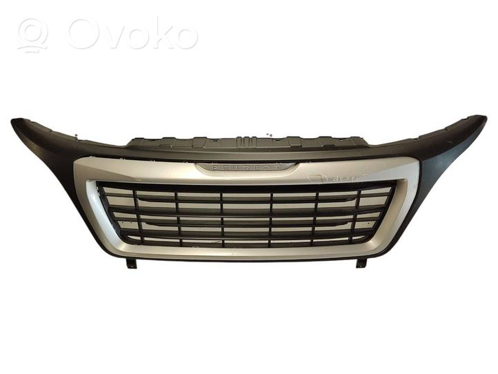 Peugeot Boxer Maskownica / Grill / Atrapa górna chłodnicy 1314847070