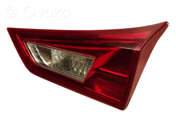 Toyota Auris E210 Luci posteriori del portellone del bagagliaio 8158102460