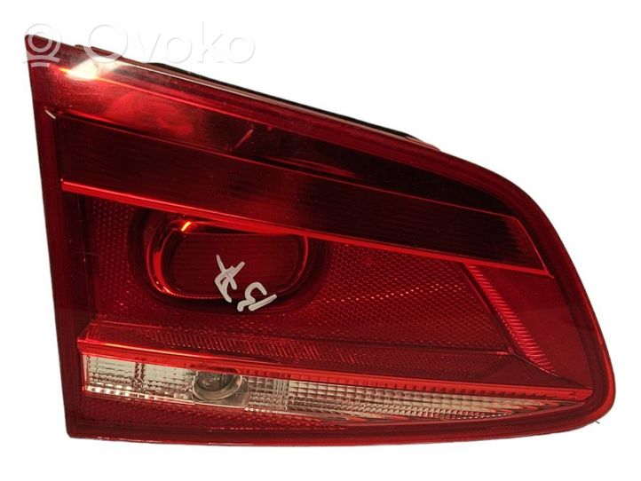 Volkswagen PASSAT B7 Luci posteriori del portellone del bagagliaio 3AF945093J