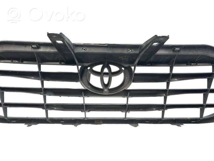 Toyota Hilux (AN10, AN20, AN30) Rejilla superior del radiador del parachoques delantero 531110K480