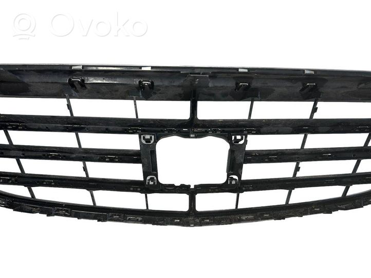 Mercedes-Benz C W205 Atrapa chłodnicy / Grill A20588013