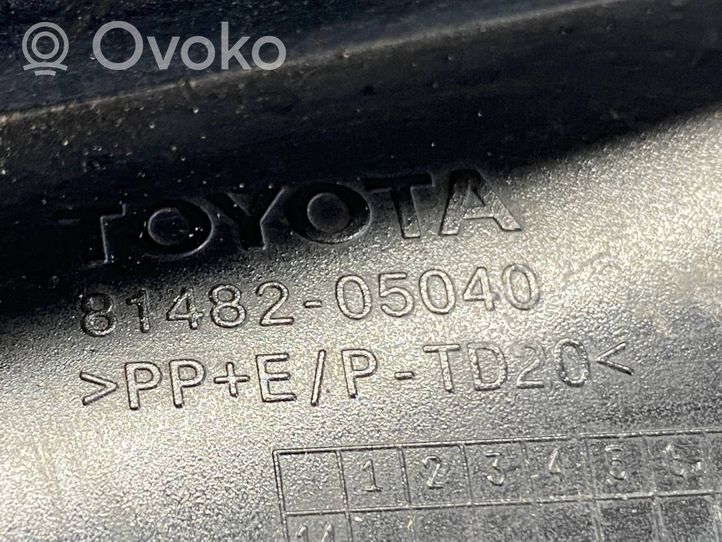 Toyota Avensis T270 Etupuskurin alempi jäähdytinsäleikkö 8148205040