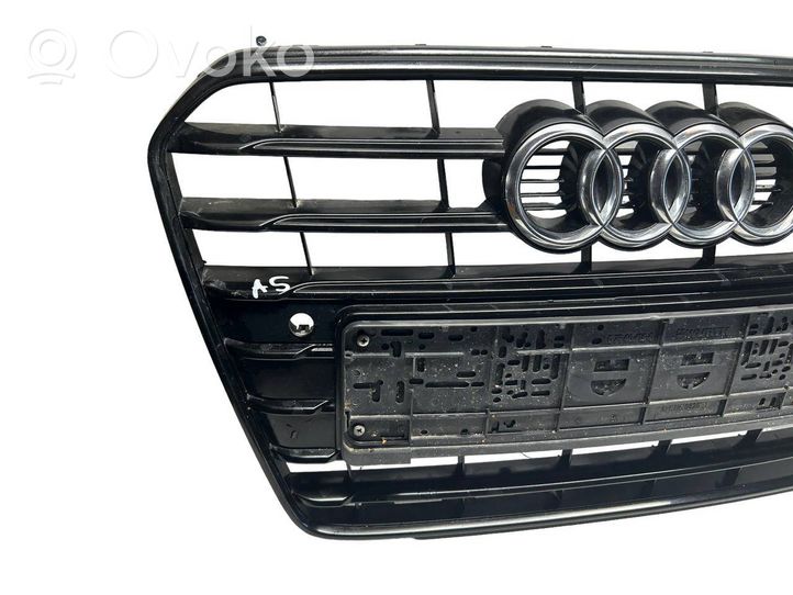 Audi A5 8T 8F Atrapa chłodnicy / Grill 8T0853651G