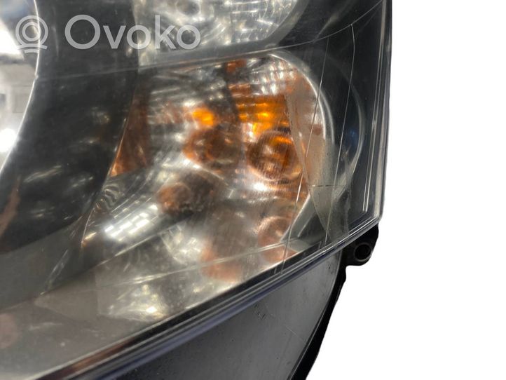 Peugeot Partner Lampa przednia 89317991