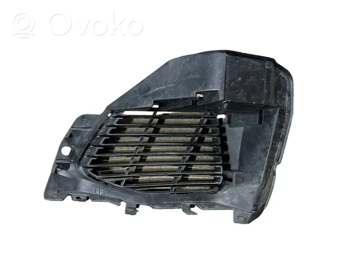 Peugeot 5008 Grille antibrouillard avant C06760091