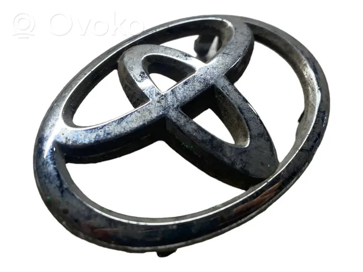 Toyota Yaris Emblemat / Znaczek 42624130WL