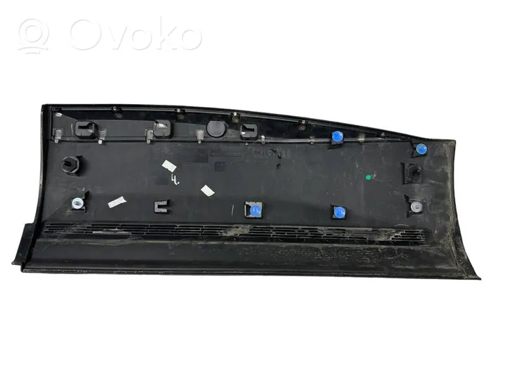 Peugeot 3008 I Takaoven lista (muoto) 9811403377