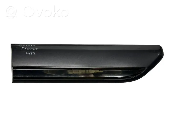 Toyota ProAce City Rivestimento della portiera anteriore (modanatura) 9835779877