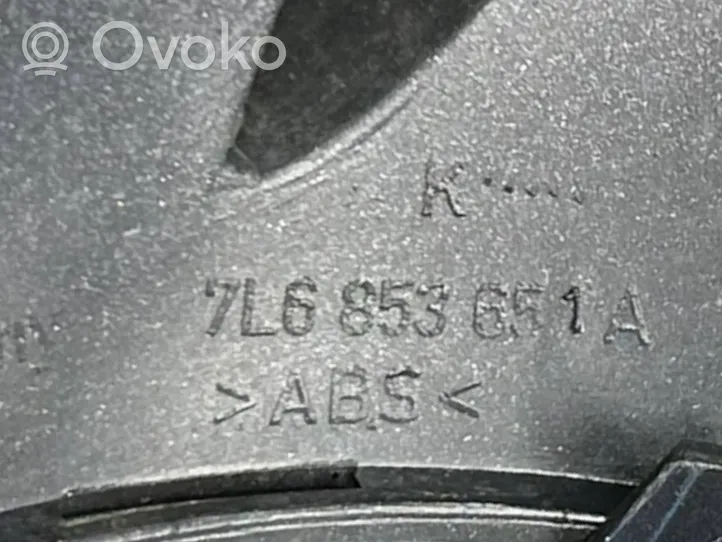 Volkswagen Touareg I Grille calandre supérieure de pare-chocs avant 7L6853651A