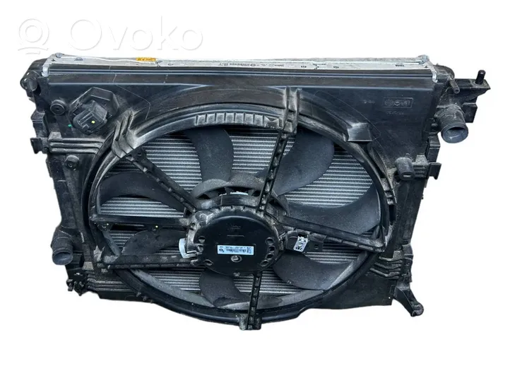 Nissan Qashqai Radiatorių komplektas 921006951R