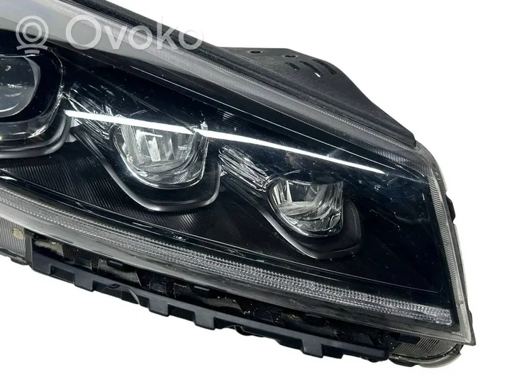 KIA Sorento Lampa przednia 92102C5620