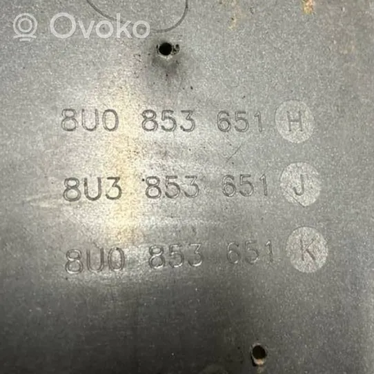 Audi Q3 8U Etupuskurin ylempi jäähdytinsäleikkö 8U3853651J