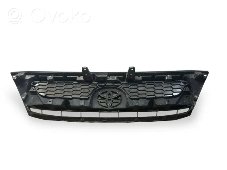 Toyota Hilux (AN10, AN20, AN30) Maskownica / Grill / Atrapa górna chłodnicy 531000K250