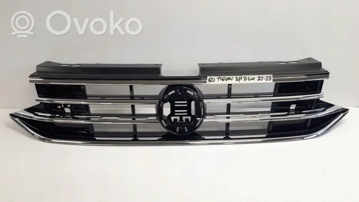 Volkswagen Tiguan Maskownica / Grill / Atrapa górna chłodnicy 5NA853651AC
