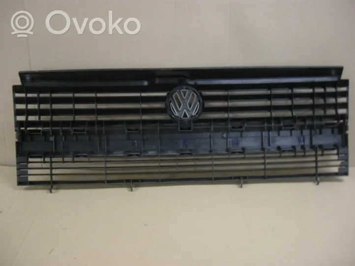 Volkswagen Transporter - Caravelle T4 Maskownica / Grill / Atrapa górna chłodnicy 