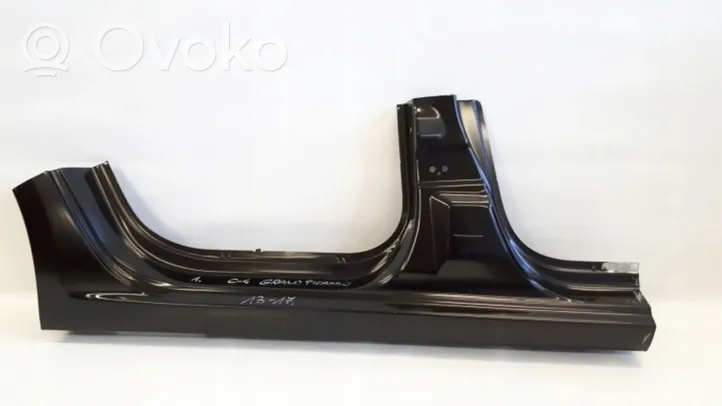 Citroen C4 Grand Picasso Rear sill (body part) 