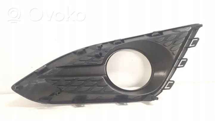 Hyundai i30 Front fog light trim/grill 