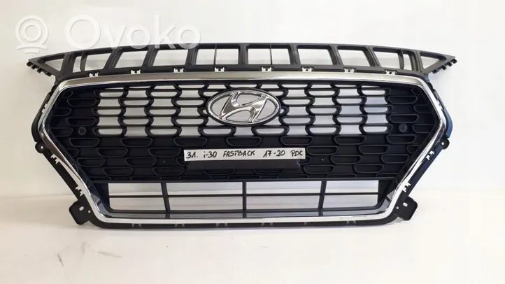 Hyundai i30 Grille de calandre avant 