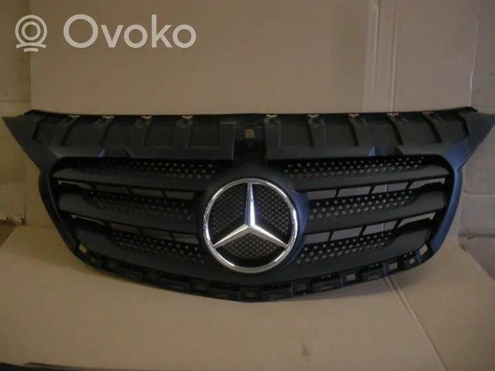 Mercedes-Benz Citan W415 Grille calandre supérieure de pare-chocs avant 