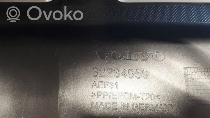 Volvo XC60 Etusäleikkö AEF31