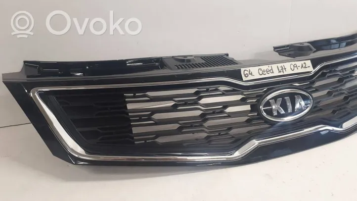 KIA Ceed Front bumper upper radiator grill 863511H700