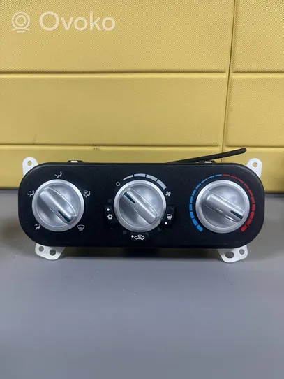 Chrysler Voyager Panel klimatyzacji / Ogrzewania P55111847AD