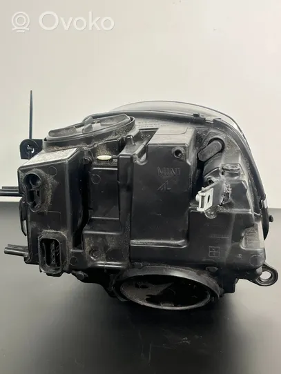 Mini Cooper Countryman F60 Lampa przednia 7494802