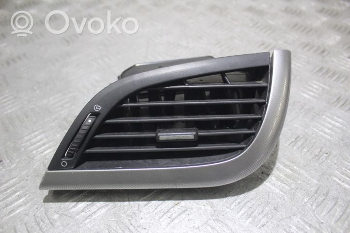 Peugeot 207 Copertura griglia di ventilazione laterale cruscotto 9650088477